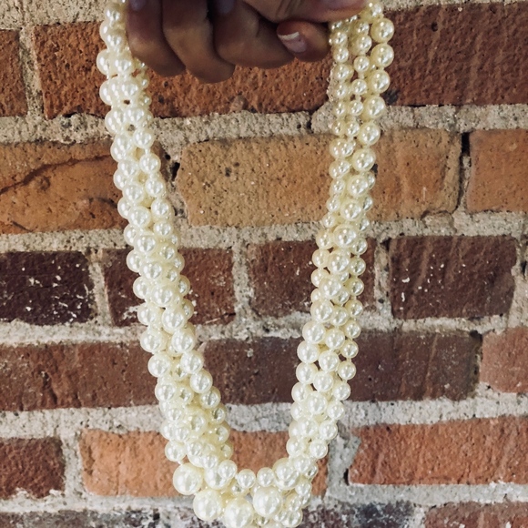 NEW J.Crew Pearl Twisted Necklace - Picture 4 of 4